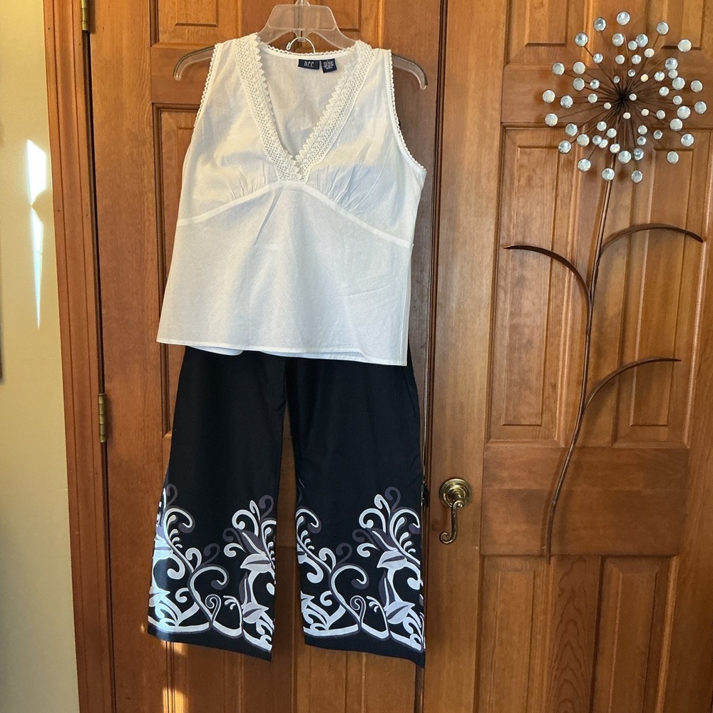 Ambrielle Black cotton lounge pants  steel gray and  White design bottom of leg.